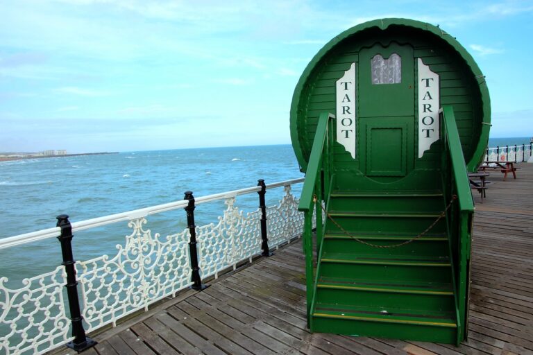 gypsy-caravan-2452475_1280